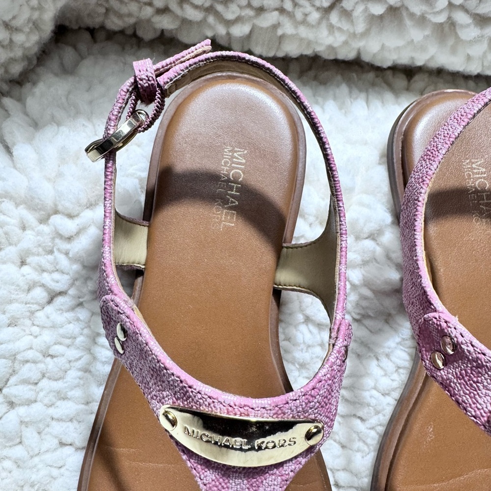 Michael Kors woman’s sandals 🩴 - Picture 3 of 11